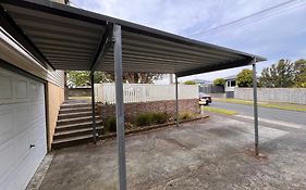Hill View Abode Tawa